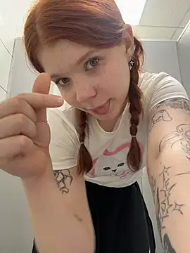 Freaky__Nikki - grind my pussy on a open door corner
