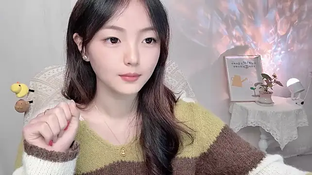 Wenwen8888 - ᯠ _   ̫  _ ᯄ ੭啊秋！你在想我？
