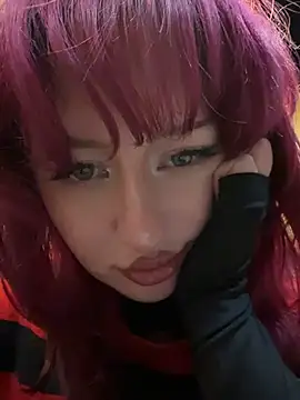 RonnieKiss - camel toe