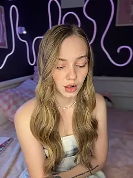 MilaMoone - 🥵rub sweet pussy withNaked TITS out🍒