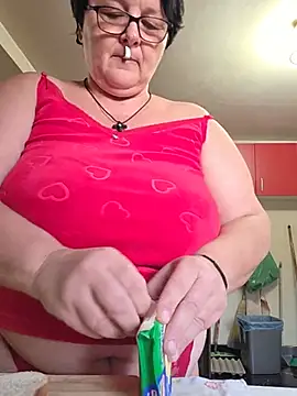 Diana_Diafan - Oil boobs