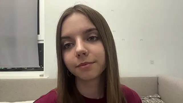 LisaPorse - show belly + smile face