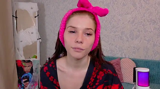 CleoBloom_ - squeeze tits