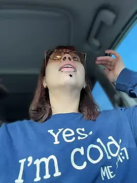 Moan4mona - Flash titties… with windows DOWN!🫪🙈😈