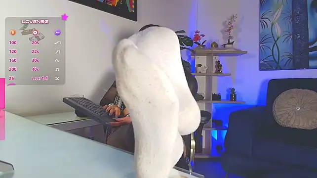 Lexietaylor - server under feets
