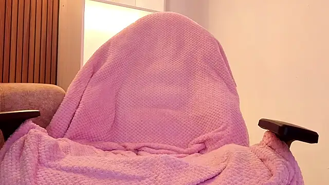 Luna_hot_ass - Vibe my clit + under panty 🦋✨