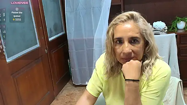 MonserratGray - 💦AMAZING OIL SHOW💦
