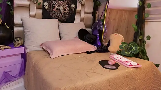 XXMILE - Two fingers in the pussy, doggy style.