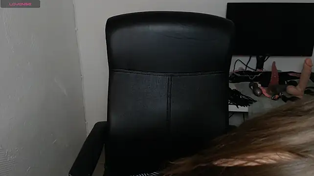 Colins_Pink_Room - OFFICE SQUIRT + OIL BODY + FREE VIDS