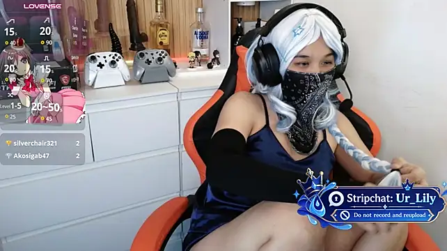 Ur_Lily - Spank Ass 5x