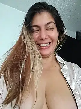 Scarlett_moore - Naked slowly