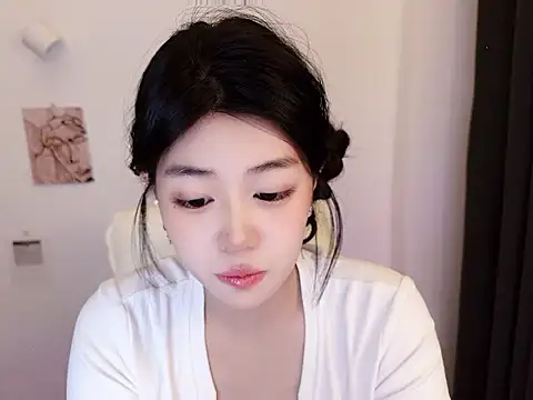 Kitteovo - 诱惑舔肩