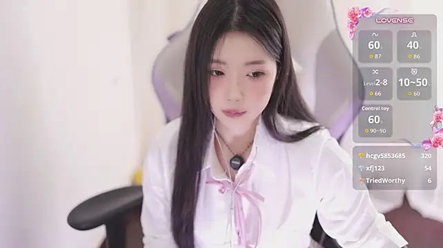 Kitty_baby77 - 完成任务全裸M腿5分钟