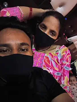 Raatkirani_delhi - Flashing tits in public