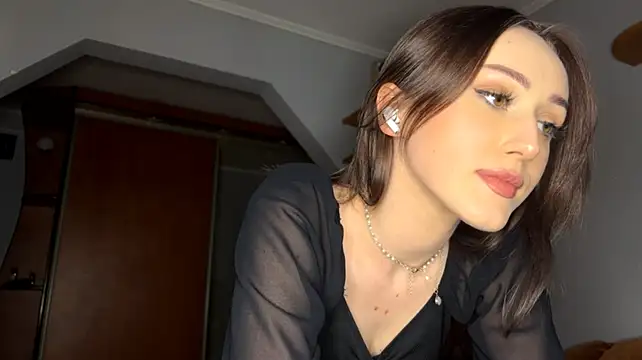 ShannanWohlers - Teasing You with my colalrbone <3