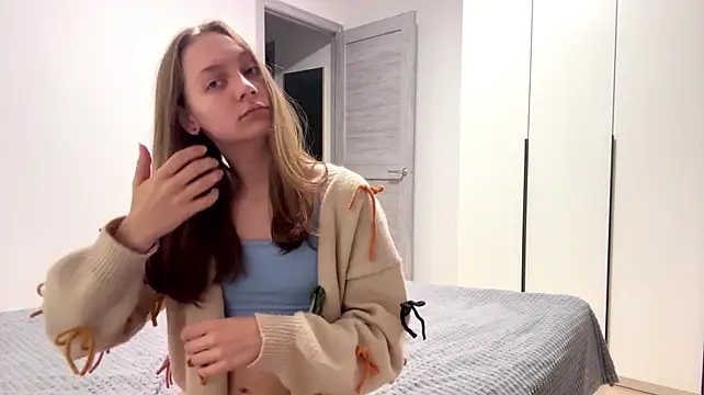 KarmenAlson - flash boobs for u