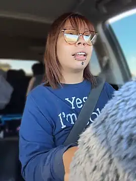 Moan4mona - Flash titties… with windows DOWN!🫪🙈😈
