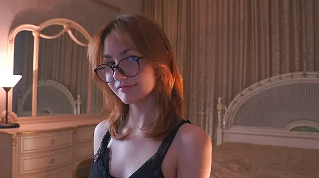 FrediaPfeiff - tease u with straps my top <333
