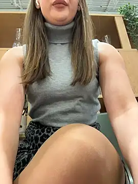 KristiRich - Fingers in pussy+spank ass🔥