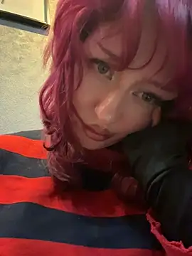 RonnieKiss - camel toe