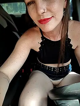 Karlacasada - Ficar peladinha no parque 😏