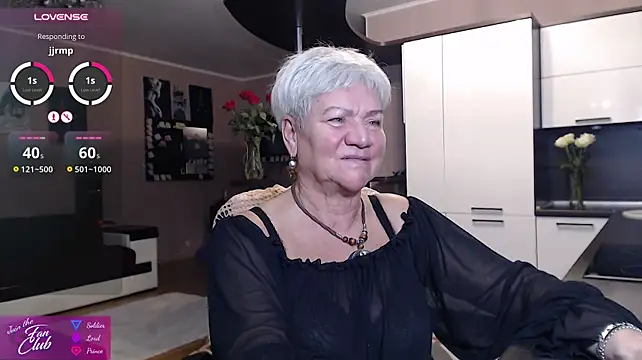 Roxana_brooks - wiggle my sweet boobs