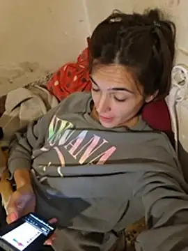 Wild_Witch - Finger ass or put butt plug