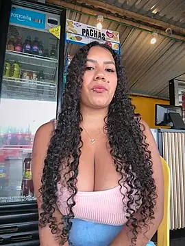 Serena_willow - 2 fingers in the pussy