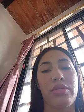 -Nicol - Hi baby
