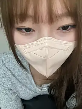 Rin_15 - 上の服のボタン外して脇チラ見せ👀👀