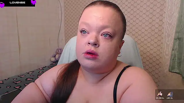 Janiffer_MiMi - make me wet today