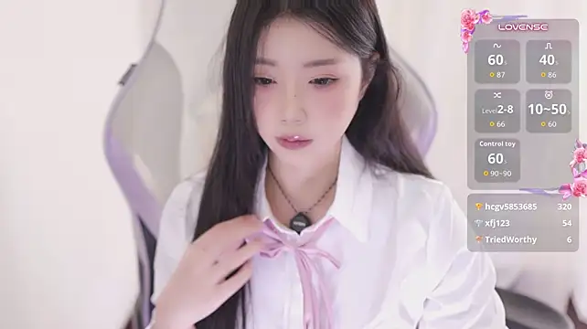 Kitty_baby77 - 完成任务全裸M腿5分钟