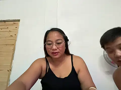 Asian_milfpinay