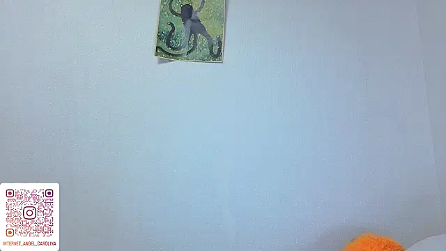 IntertetAngel - rub pussy through panty