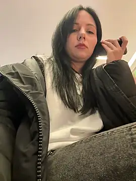 Bad_Girl_Elly - Play pussy and lush control LT 5min