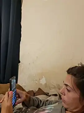 Wild_Witch - Finger ass or put butt plug