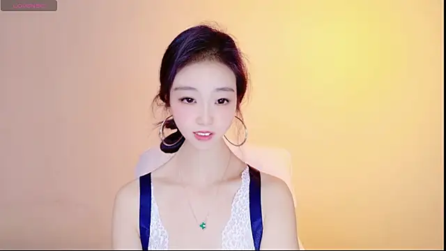 Hyp0crite - 全裸骑乘2分钟{不漏点}