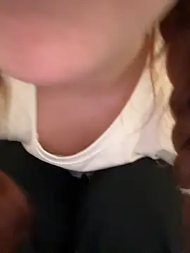 Freaky__Nikki - pussy spread close up + 5 pussy slaps