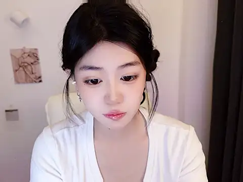 Kitteovo - 诱惑舔肩