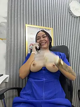 Daniela-sexy - oil in the ass