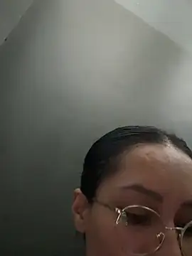 Saffadinhaa - 🍑 PLUG TEASE