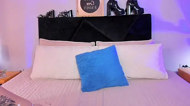 AmeliaNoir - MAKE MY PUSSY VIBRATE FOR 5 MINUTES