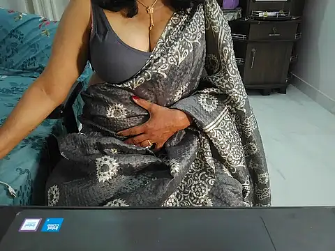 Mallu-mayakutty-tamil