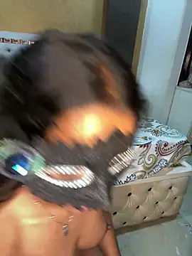 Too_yum_girl