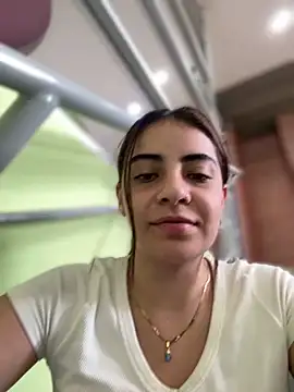 Hannacruzs - Fucking dildo and dildo the public