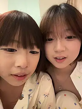 Xmm-2026 - 玩弄闺蜜，让她高潮不断