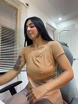Meganmilk1 - fist in pussy