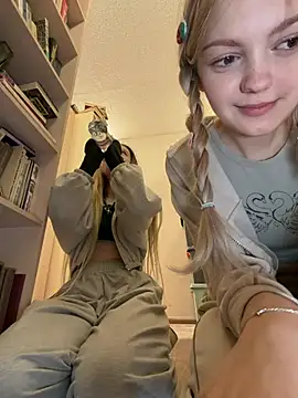 Elsawhere - Nancy show front of panties better🍓