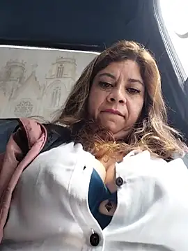 Laura-Hernandez - Shaking tits in public 🔥😈