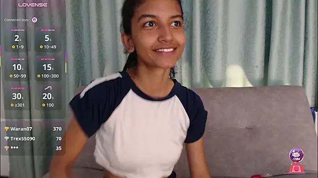YuliethPetite - oil body and naked